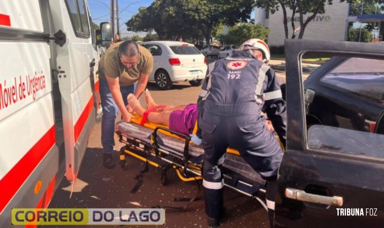 SAMU atende vítima de acidente em frente à Câmara de Vereadores de Santa Helena SAMU atende vítima de acidente em frente à Câmara de Vereadores de Santa Helena
