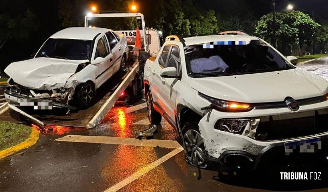 Duas pessoas são encaminhadas ao hospital após colisão no bairro Cidade Alta em Santa Helena Duas pessoas são encaminhadas ao hospital após colisão no bairro Cidade Alta em Santa Helena