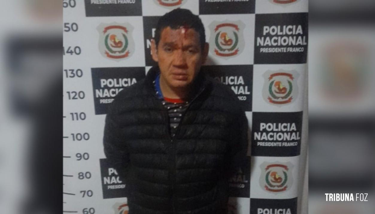 Paraguaio ataca o vizinho com faca e acaba preso pelos demais vizinhos em Presidente Franco Paraguaio ataca o vizinho com faca e acaba preso pelos demais vizinhos em Presidente Franco