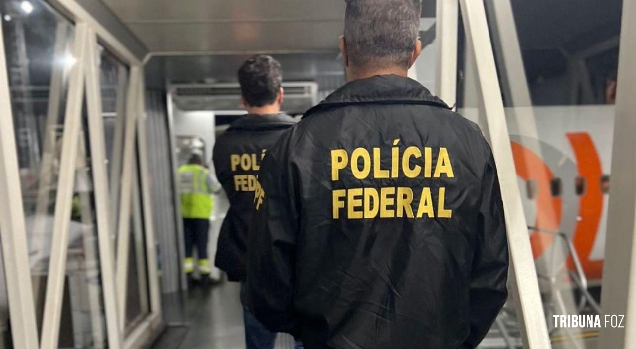 Policia Federal cumpre mandado de prisão no Aeroporto de Foz do Iguaçu Policia Federal cumpre mandado de prisão no Aeroporto de Foz do Iguaçu