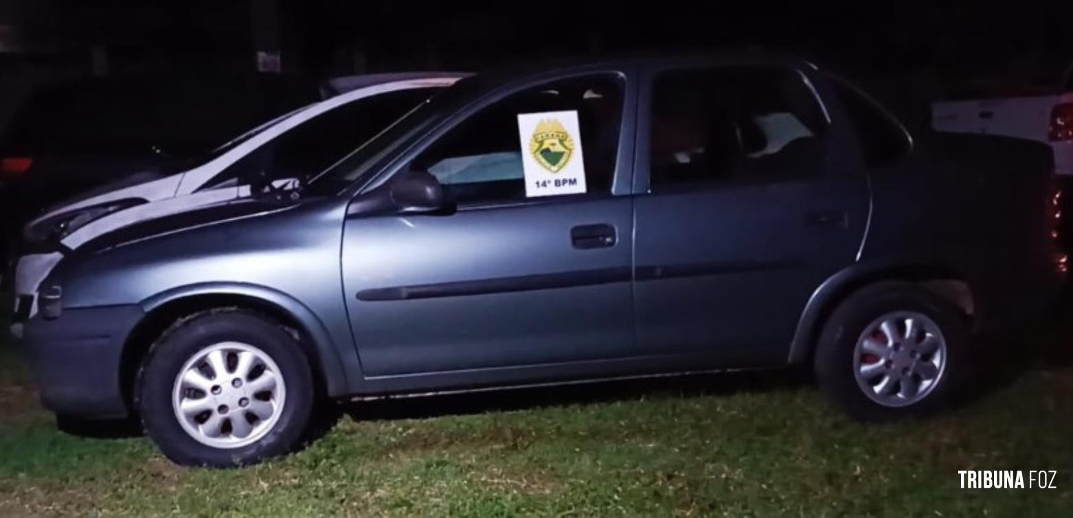 Polícia Militar prende autores de roubo e recupera veículo em Foz do Iguaçu Polícia Militar prende autores de roubo e recupera veículo em Foz do Iguaçu