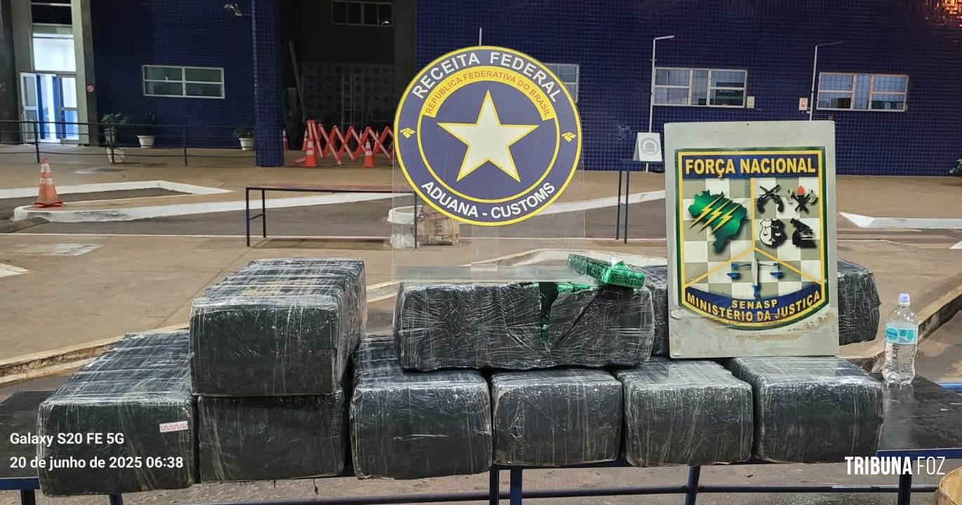 Receita Federal apreende 207,6 Kg de maconha na Ponte Internacional da Amizade Receita Federal apreende 207,6 Kg de maconha na Ponte Internacional da Amizade