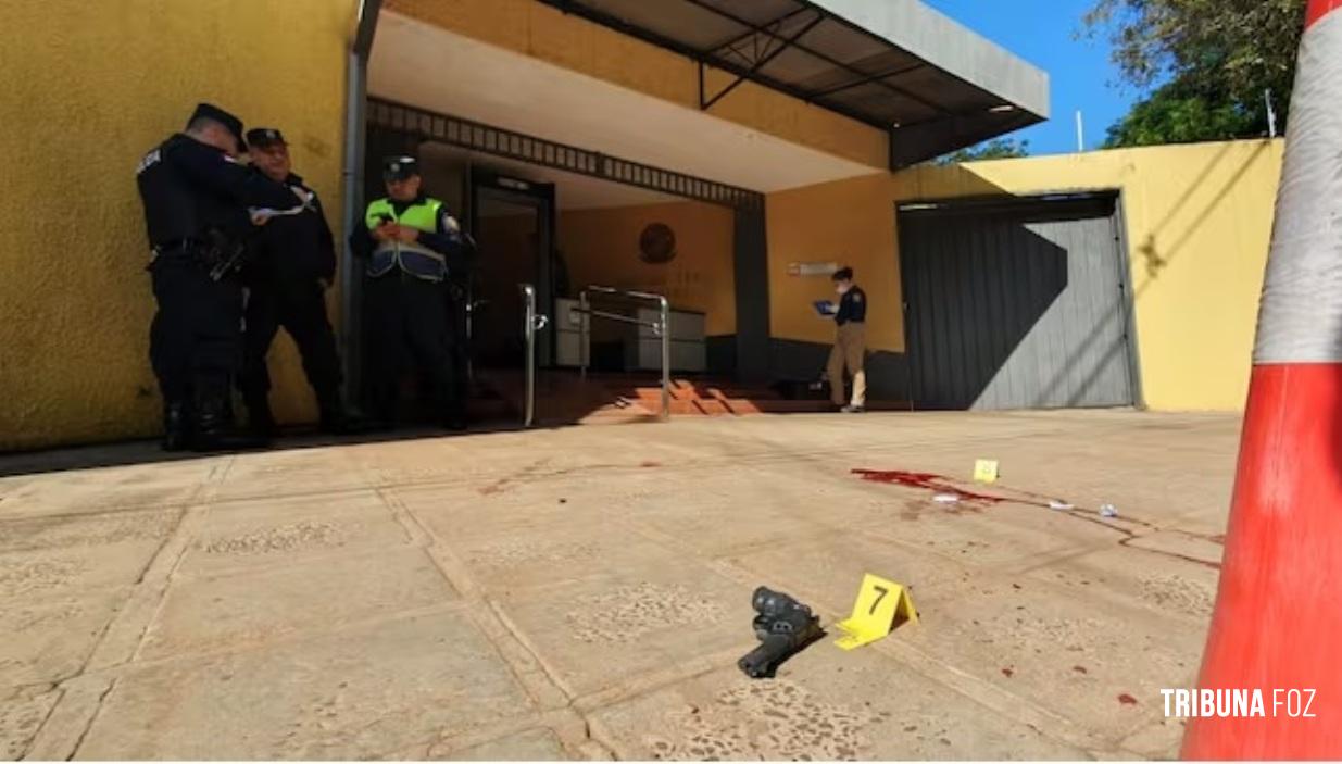 Atentado ao Consulado Brasileiro de Ciudad Del Este termina com uma advogada ferida a tiros e o atirador com tiro na cabeça 