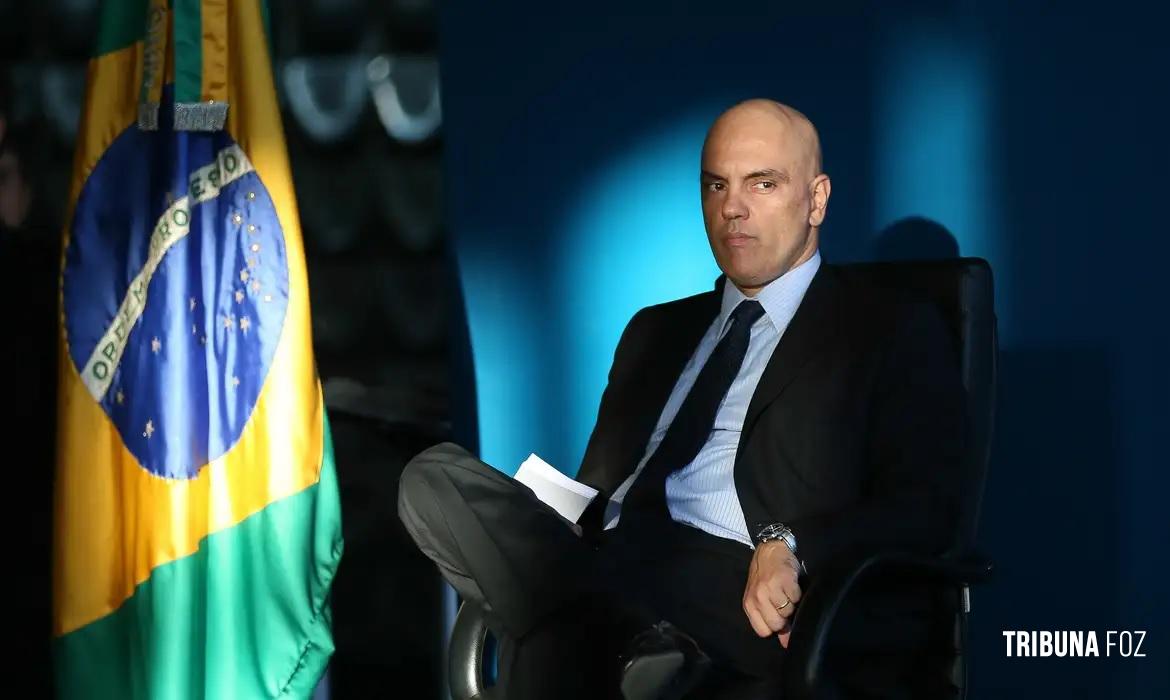Bolsonaro fez flagrante confissão de obstrução de Justiça, diz Moraes