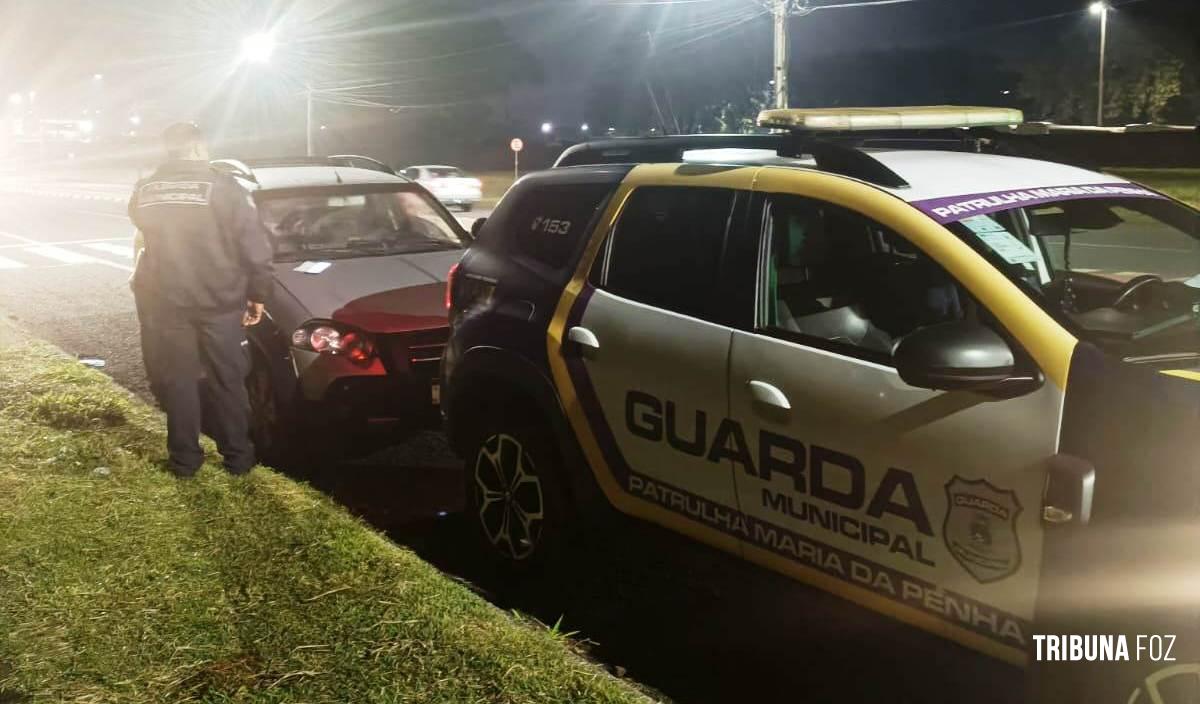 Guarda Municipal recupera veiculo roubado na Av. José Maria de Brito em Foz do Iguaçu Guarda Municipal recupera veiculo roubado na Av. José Maria de Brito em Foz do Iguaçu
