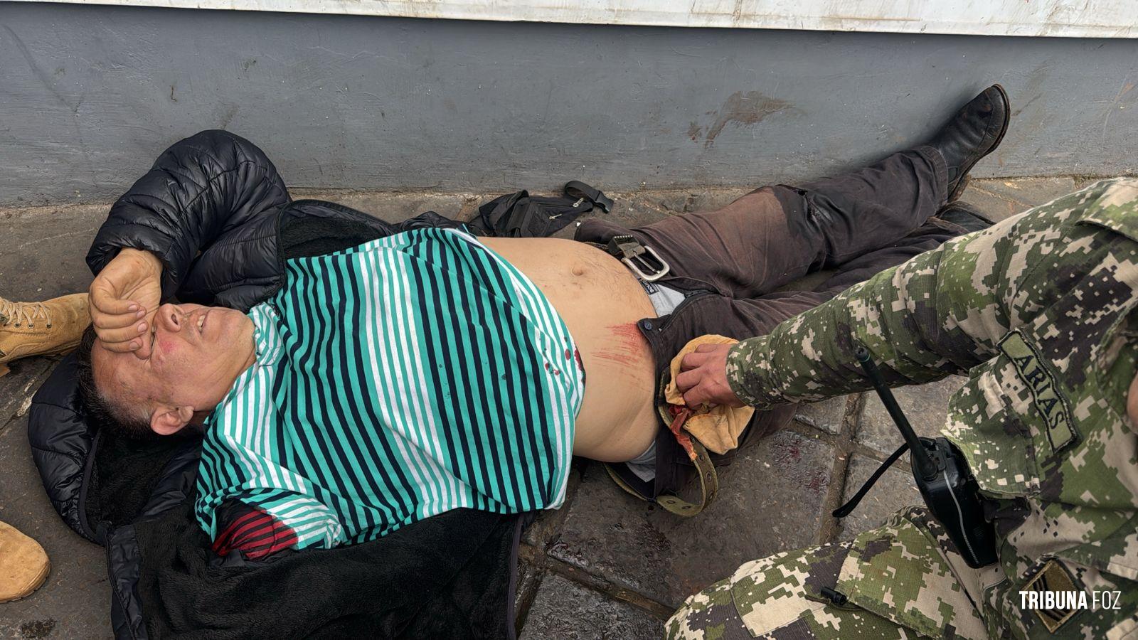 Homem é baleado após atirar contra agente alfandegário na aduana do Paraguai Homem é baleado após atirar contra agente alfandegário na aduana do Paraguai