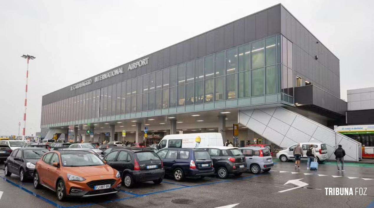 Homem morre ao ser sugado por motor de avião em aeroporto na Itália Homem morre ao ser sugado por motor de avião em aeroporto na Itália