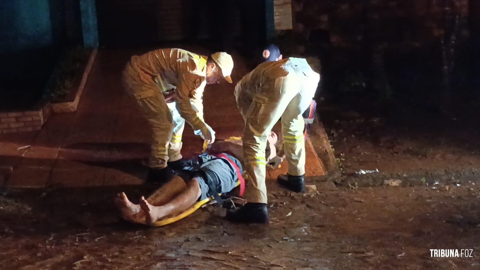 Jovem é alvejado a tiros após discussão no Bairro Porto Meira Jovem é alvejado a tiros após discussão no Bairro Porto Meira