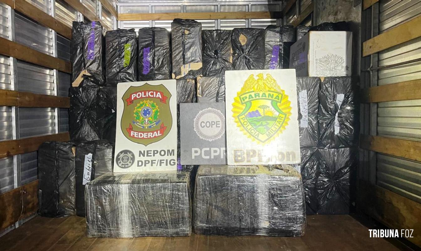 PF, PM e PC localizam depósito de produtos contrabandeados em Foz do Iguaçu PF, PM e PC localizam depósito de produtos contrabandeados em Foz do Iguaçu