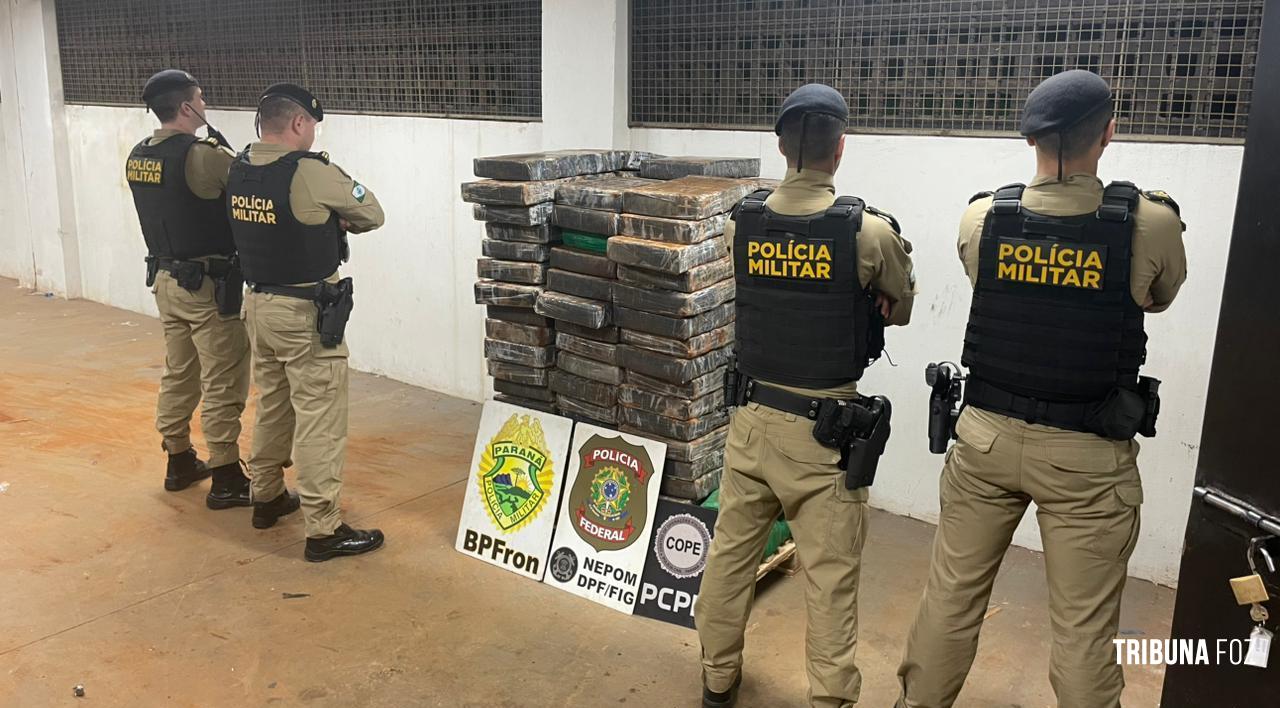 PM, PF e PC apreendem 1021,1 Kg de maconha em Santa Helena PM, PF e PC apreendem 1021,1 Kg de maconha em Santa Helena