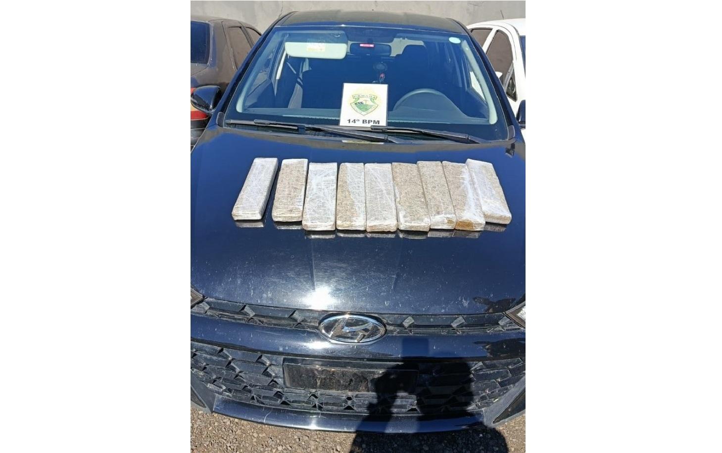 PM recupera veículo roubado e apreende drogas no Bairro Portal do Foz PM recupera veículo roubado e apreende drogas no Bairro Portal do Foz