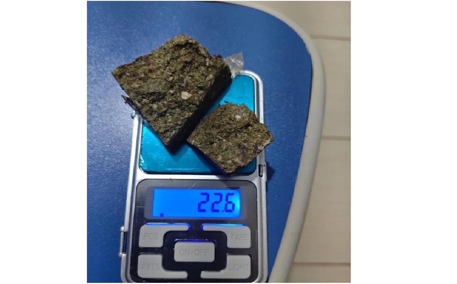 Polícia Civil realiza prisão de indivíduo por desacato, desobediência e posse de drogas em Santa Helena Polícia Civil realiza prisão de indivíduo por desacato, desobediência e posse de drogas em Santa Helena