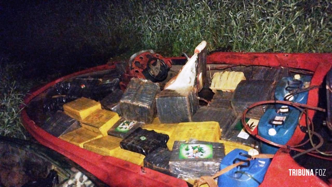 Policia Federal e PMPR apreendem embarcação com 1.178 quilos de maconha em Santa Helena Policia Federal e PMPR apreendem embarcação com 1.178 quilos de maconha em Santa Helena
