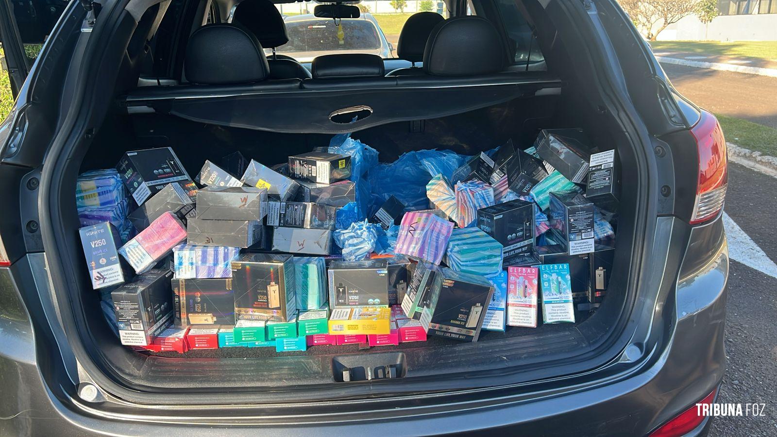 Policia Federal prende duas pessoas com mercadorias contrabandeadas em Foz do Iguaçu