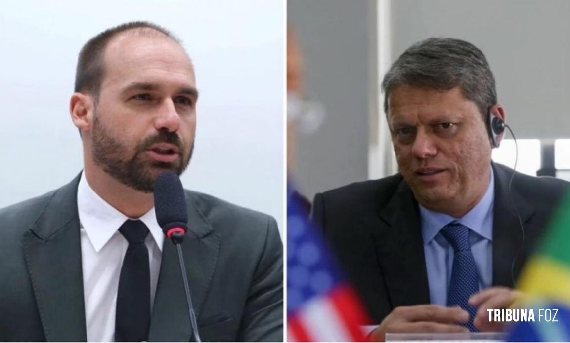 RACHA DA DIREITA: Eduardo Bolsonaro critica Tarcísio por diálogo com empresários e cita "subserviência servil às elites" no caso do tarifaço de Trump RACHA DA DIREITA: Eduardo Bolsonaro critica Tarcísio por diálogo com empresários e cita "subserviência servil às elites" no caso do tarifaço de Trump