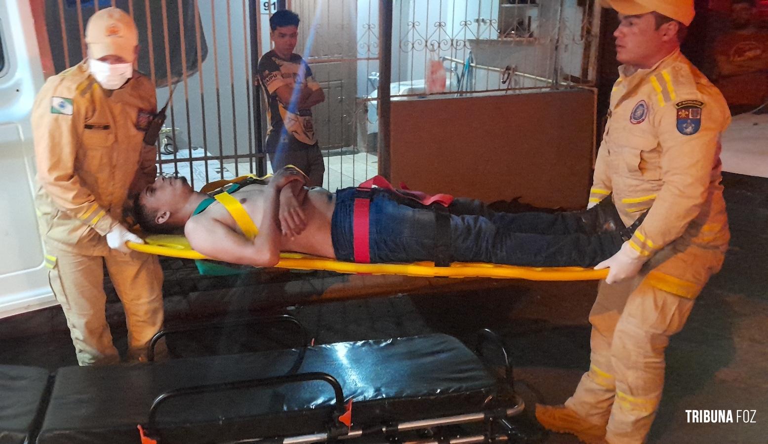 Trabalhador de moto Uber é baleado durante assalto no Jardim Tarobá