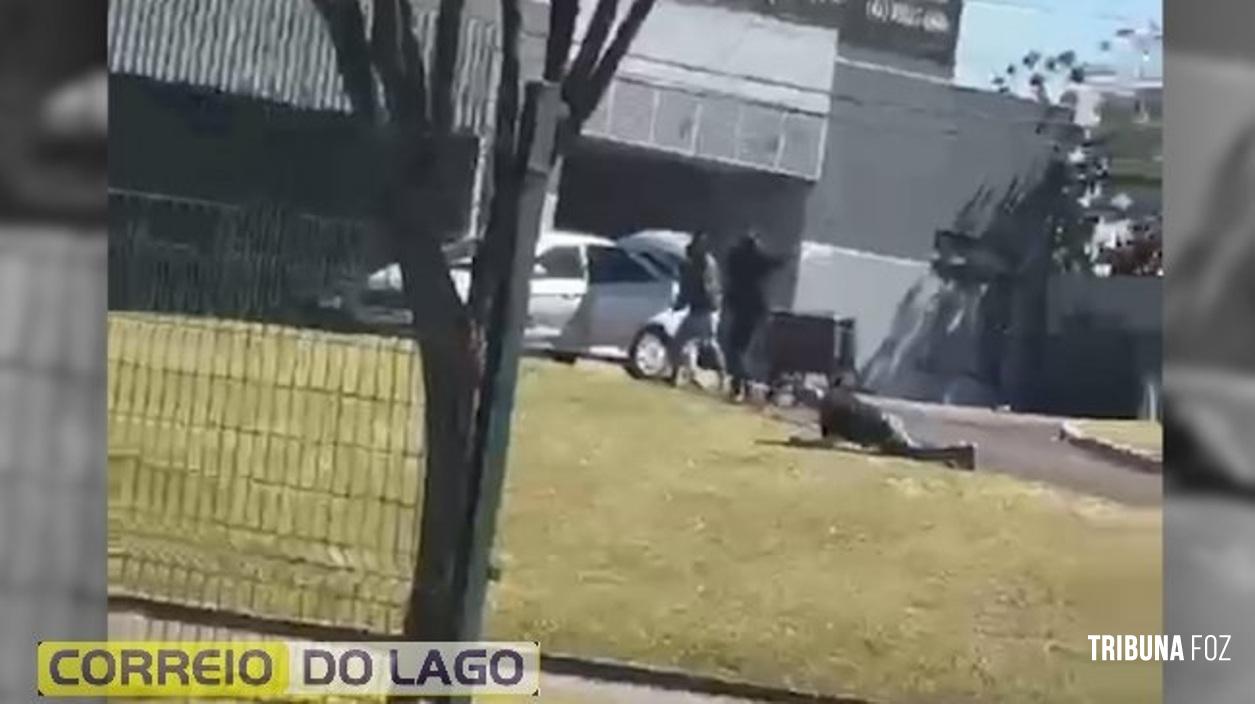 Assalto é registrado em frente à rodoviária de Foz do Iguaçu Assalto é registrado em frente à rodoviária de Foz do Iguaçu