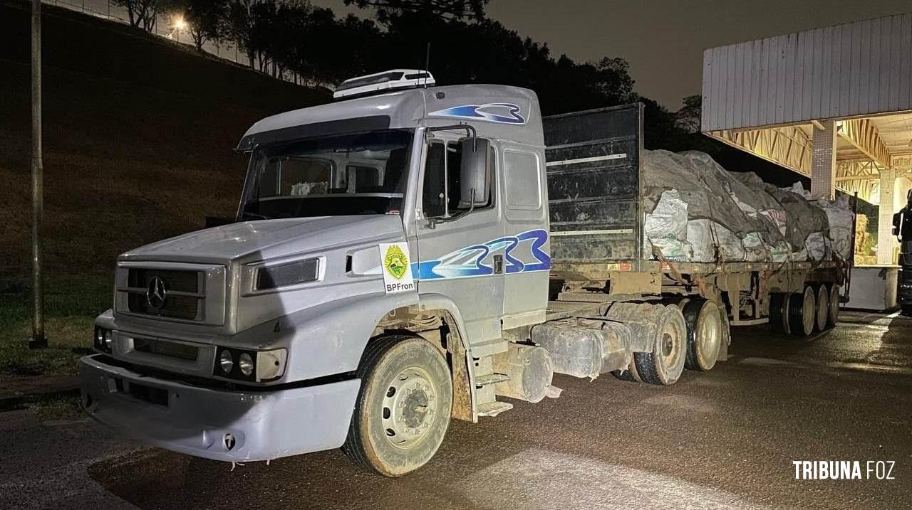 BPFRON apreende carreta carregada com 20 toneladas de cobre em Barracão