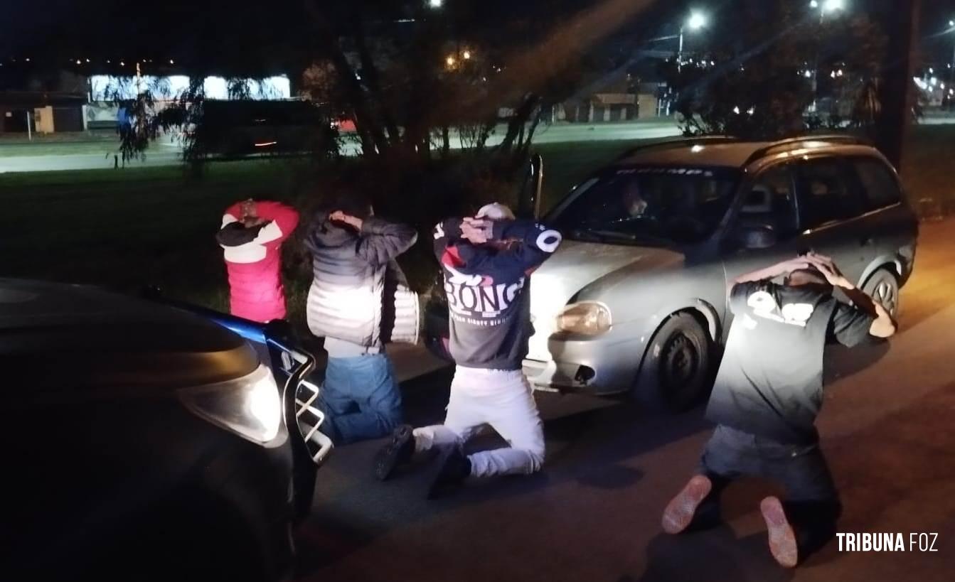 GTA da Guarda Municipal detém quatro pessoas com revolver após abordagem GTA da Guarda Municipal detém quatro pessoas com revolver após abordagem