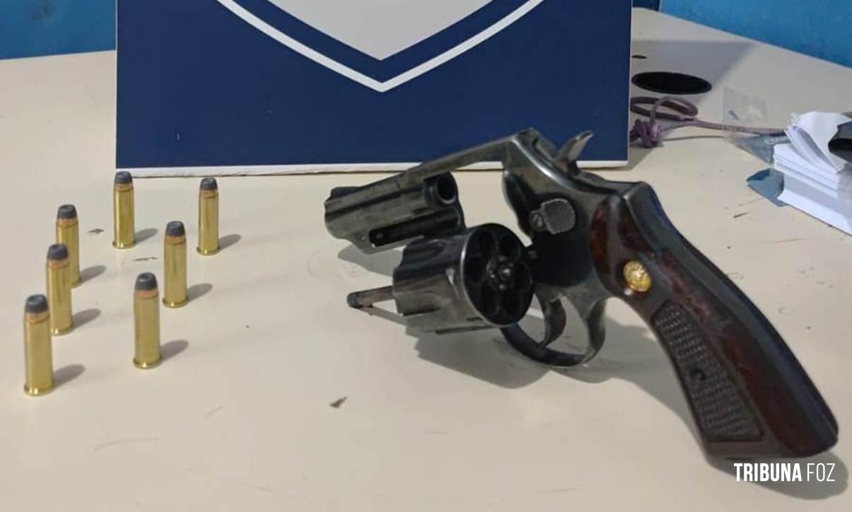 Guarda Municipal apreende revolver 38 após abordagem de veículo Guarda Municipal apreende revolver 38 após abordagem de veículo