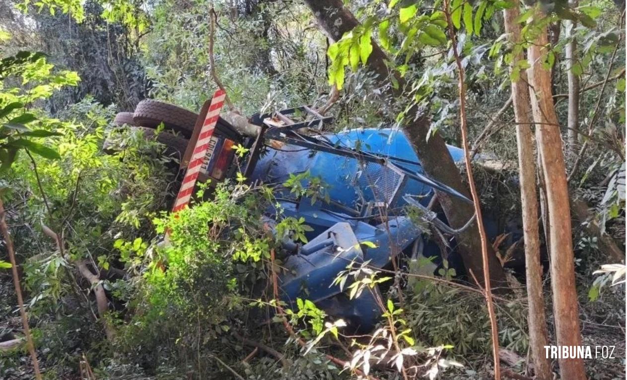 Homem morre após perder o controle da direção e tombar caminhão no interior de Marechal Cândido Rondon