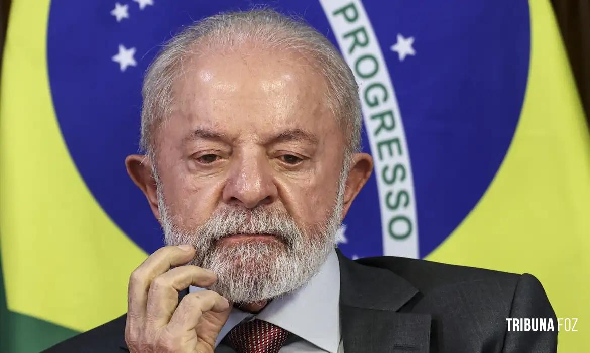 Lula critica atuação de Eduardo Bolsonaro nos EUA e defende cassação Lula critica atuação de Eduardo Bolsonaro nos EUA e defende cassação