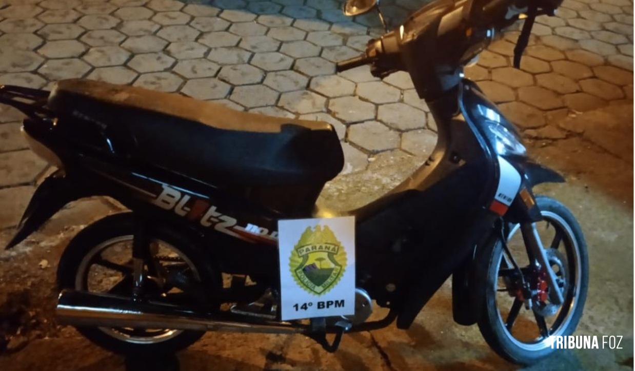 PM recupera motoneta furtada e prende motociclista na Invasão do Bubas em Foz do Iguaçu
