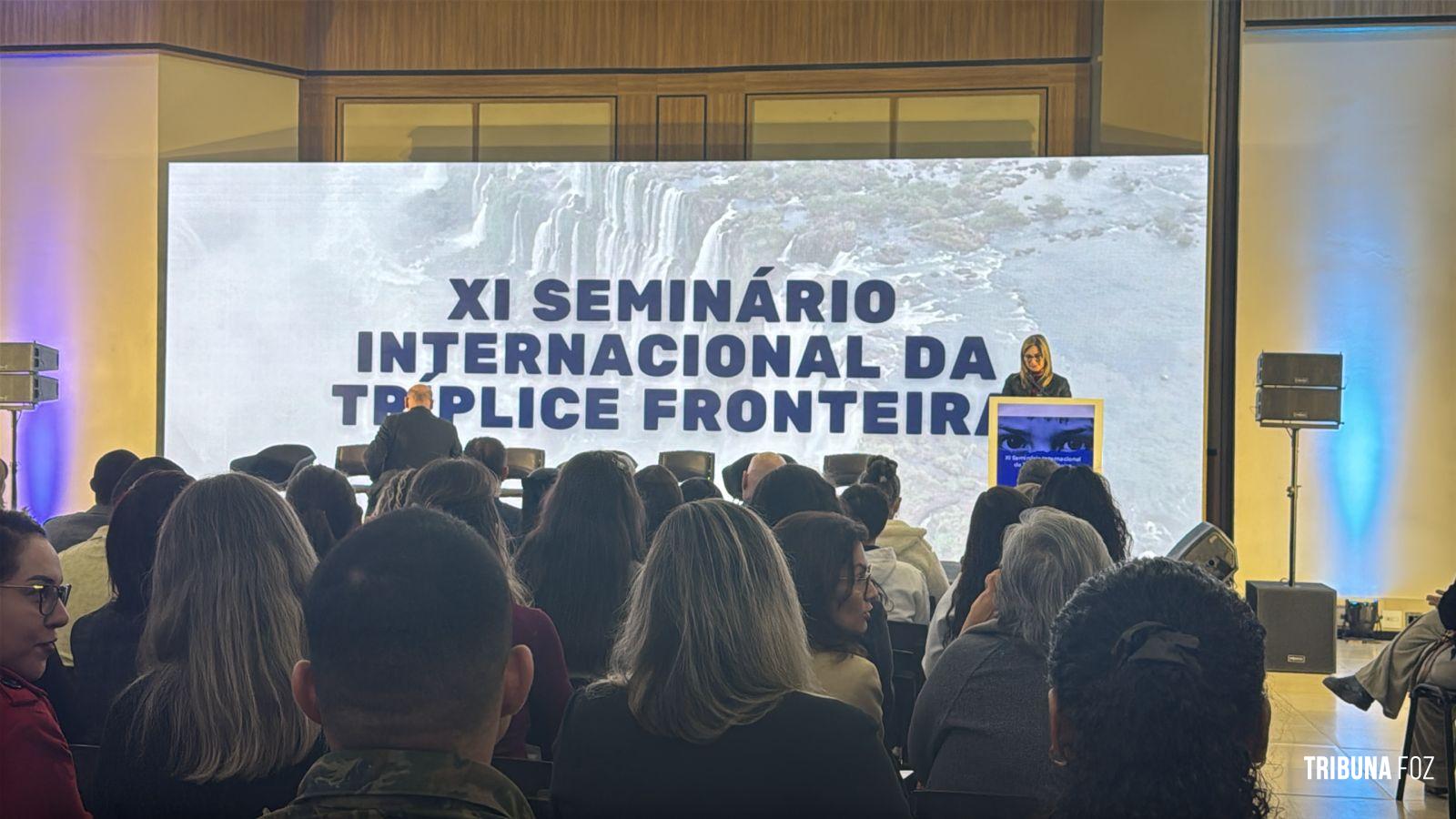 Policia Federal participa de seminário sobre tráficos de pessoas em Foz do Iguaçu Policia Federal participa de seminário sobre tráficos de pessoas em Foz do Iguaçu