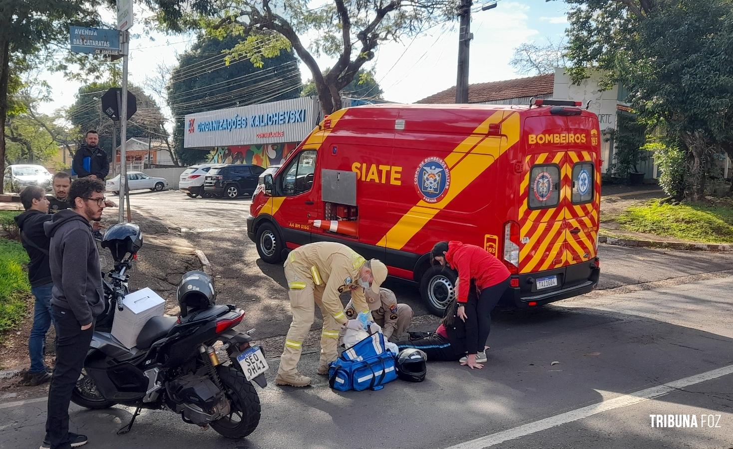 Siate socorre vítima de acidente de trânsito na Av. das Cataratas Siate socorre vítima de acidente de trânsito na Av. das Cataratas