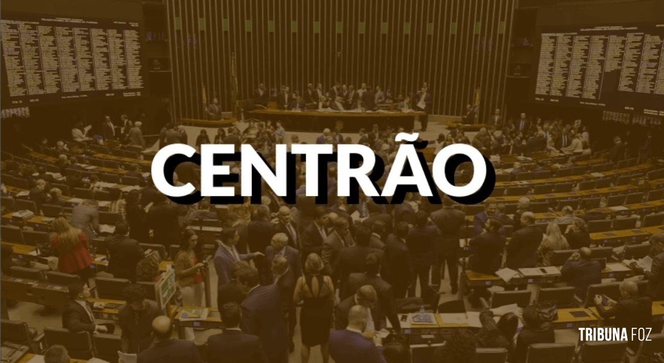 Após desembarque do governo, centrão prepara plano para escantear Bolsonaro