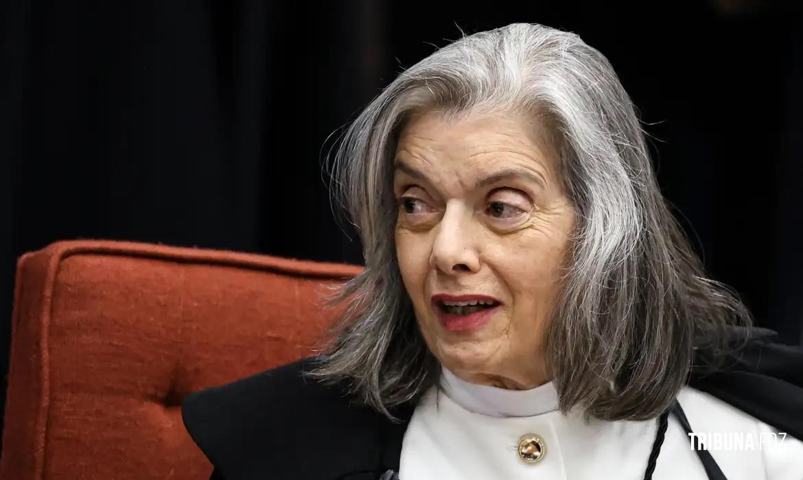 Cármen Lúcia diz que STF manterá defesa da democracia