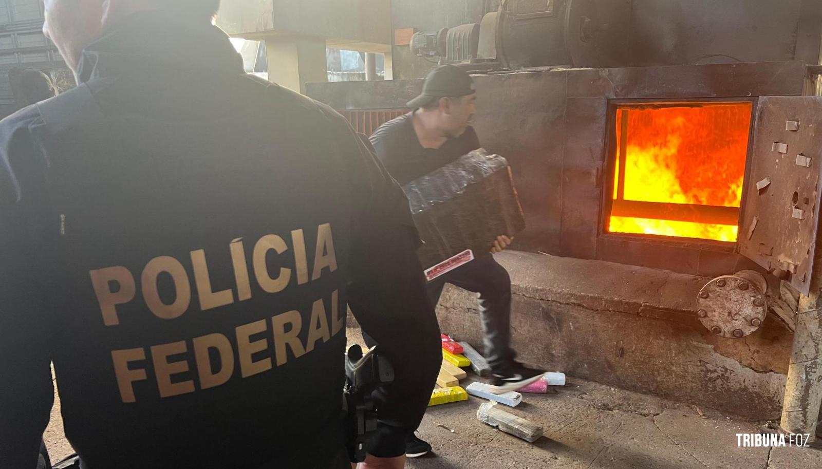 Delegacia da Policia Federal de Foz do Iguaçu incinera mais de 13 toneladas de drogas Delegacia da Policia Federal de Foz do Iguaçu incinera mais de 13 toneladas de drogas