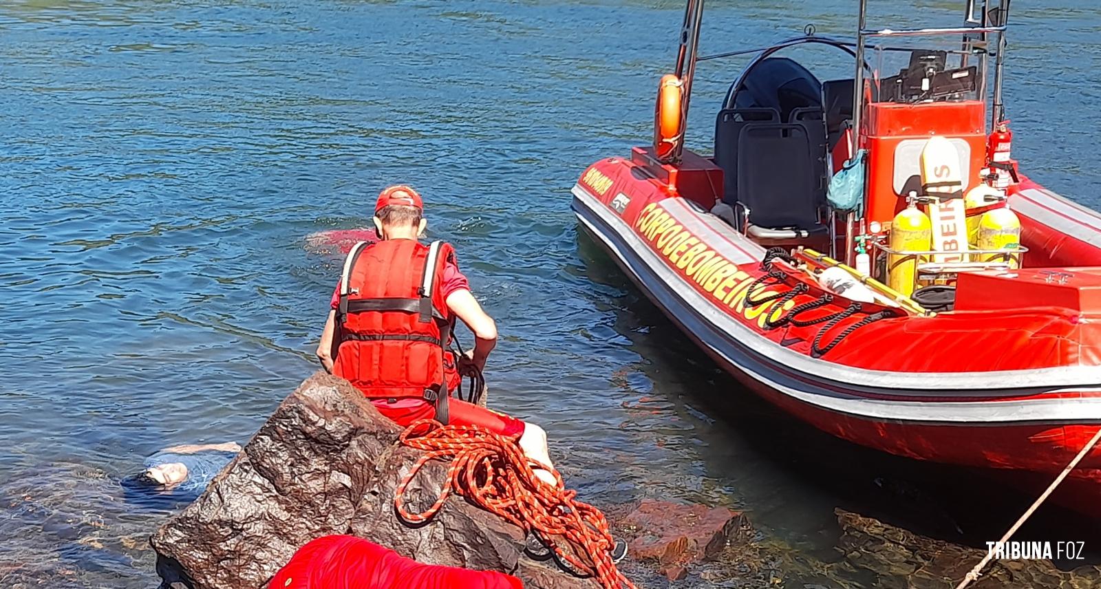 Embarcação com três pessoas vira no Rio Paraná e duas morrem afogadas em Foz do Iguaçu