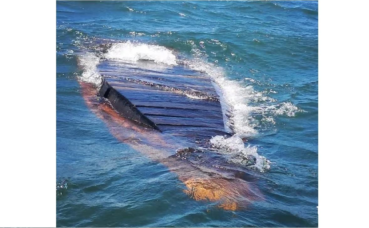 Marinha do Paraguai resgata três pescadores que naufragaram no Lago de Itaipu Marinha do Paraguai resgata três pescadores que naufragaram no Lago de Itaipu
