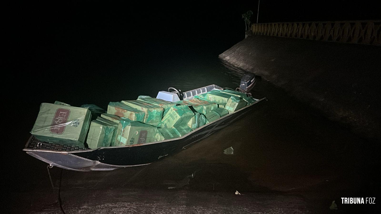 PF, PC e PM apreendem embarcação com cigarros contrabandeados em Itaipulândia