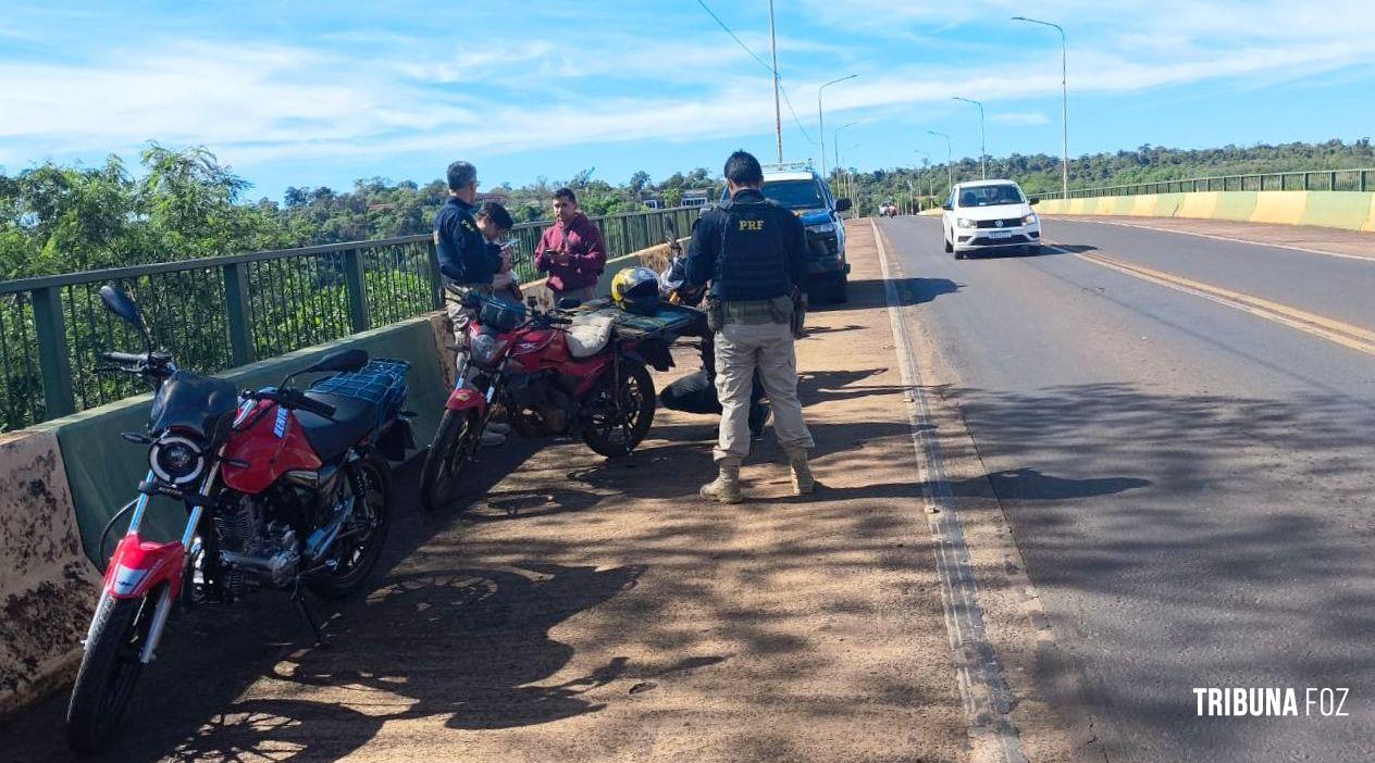 PRF recolhe 11 motocicletas durante fiscalização na Ponte Tancredo Neves