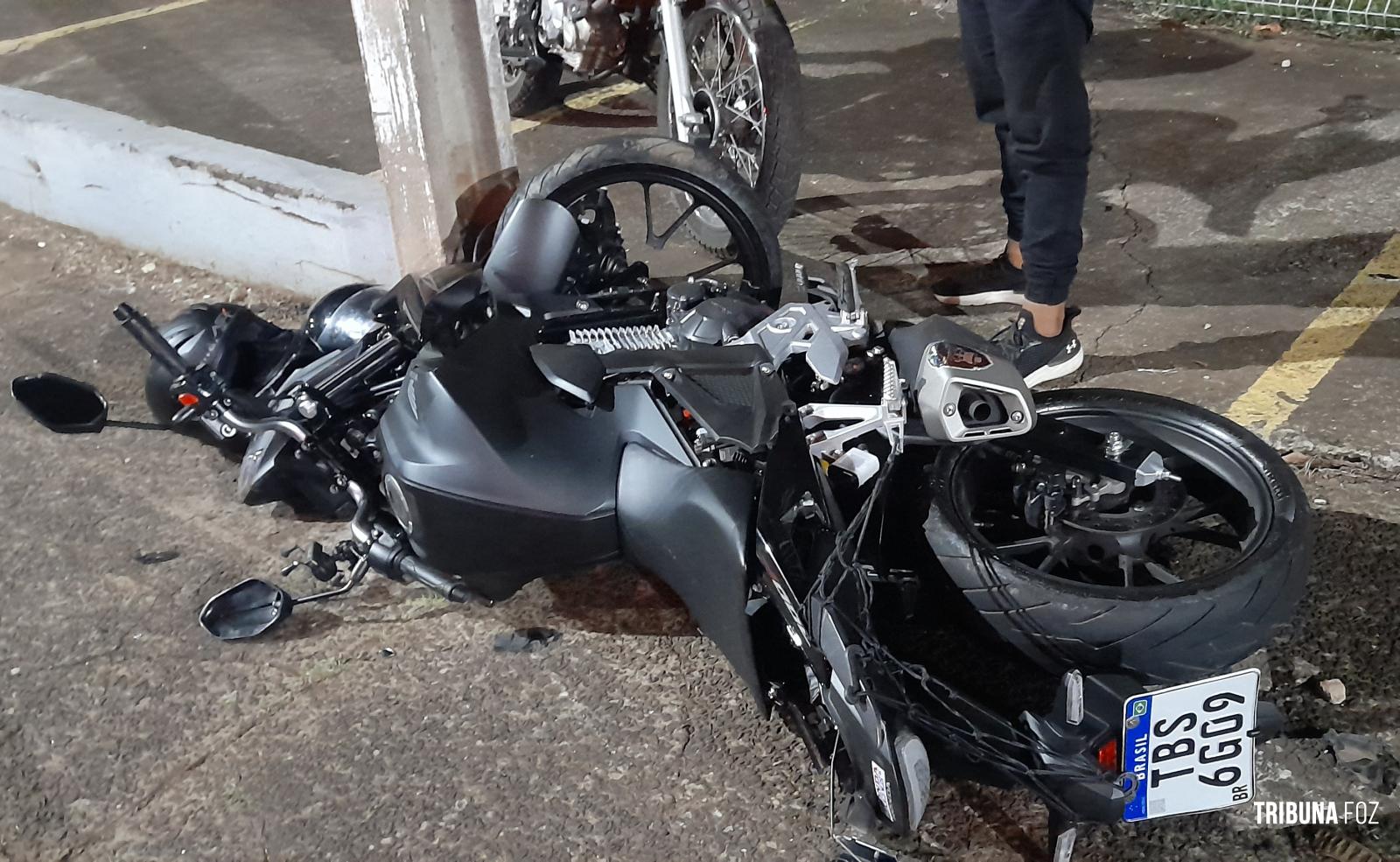 Siate socorre motociclista após colisão na Av. das Cataratas durante a madrugada
