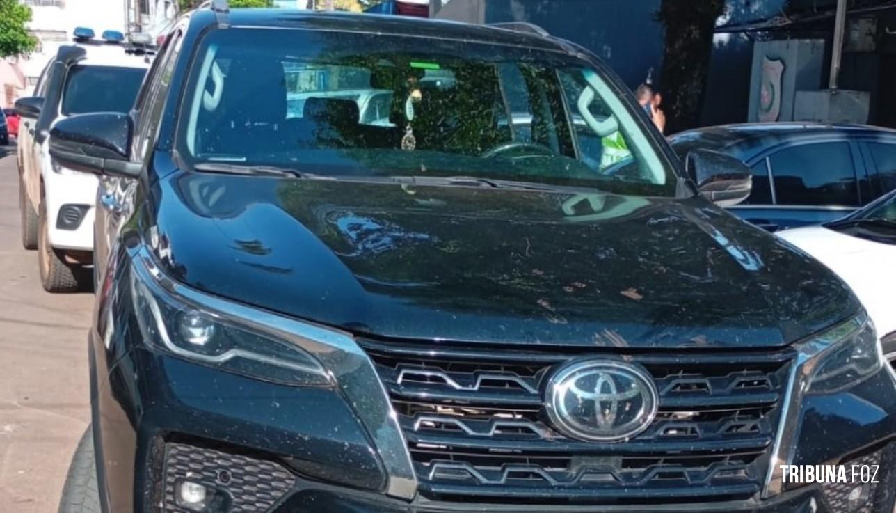 Brasileiro é preso com caminhonete roubada no centro de Ciudad Del Este