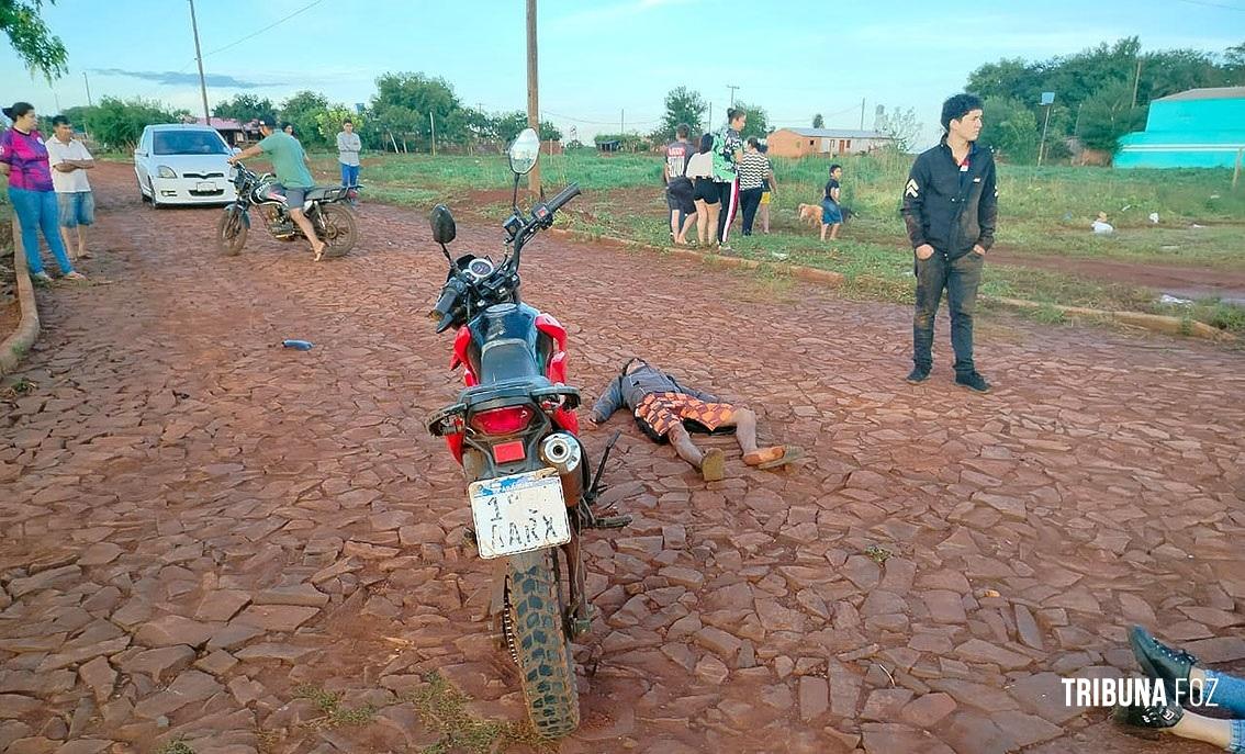 Colisão entre duas motos deixa duas pessoas feridas no Paraguai Colisão entre duas motos deixa duas pessoas feridas no Paraguai
