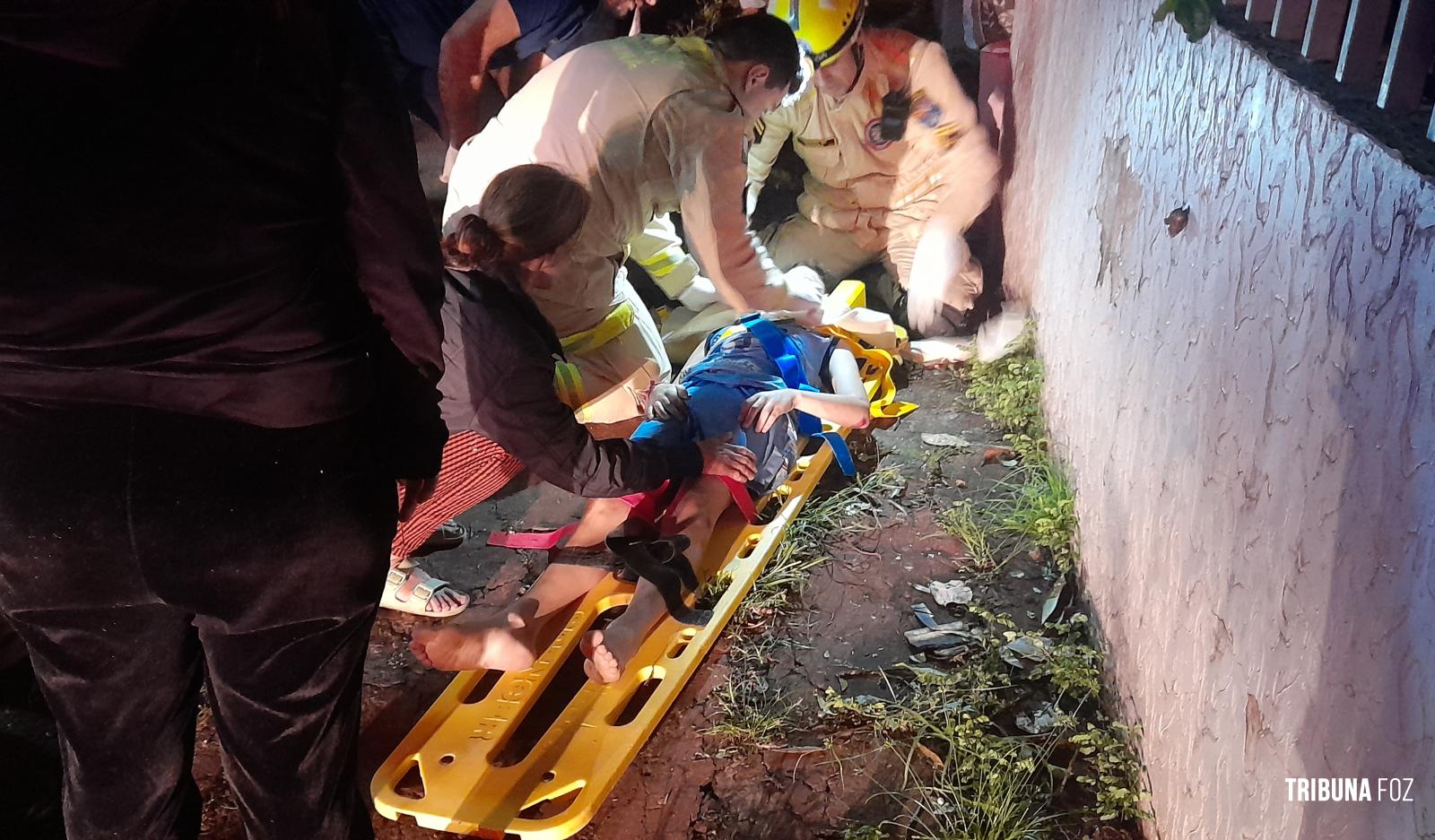 Criança de 9 anos é socorrida pelo Siate após atropelamento de moto no Porto Meira Criança de 9 anos é socorrida pelo Siate após atropelamento de moto no Porto Meira