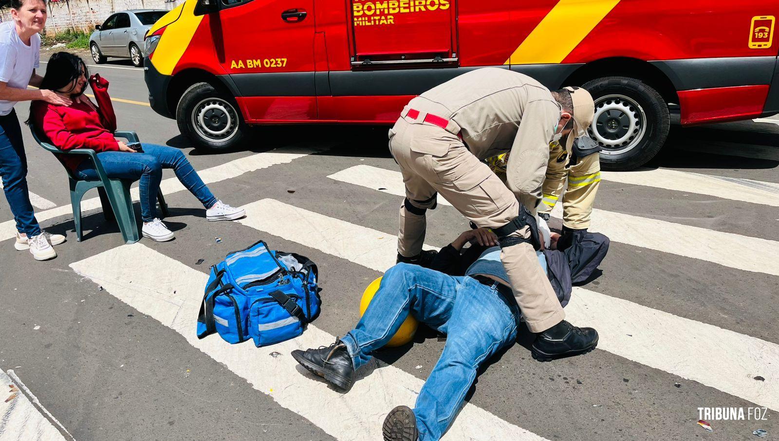 Duas pessoas ficam feridas após colisão entre Van paraguaia e moto na Vila Portes Duas pessoas ficam feridas após colisão entre Van paraguaia e moto na Vila Portes