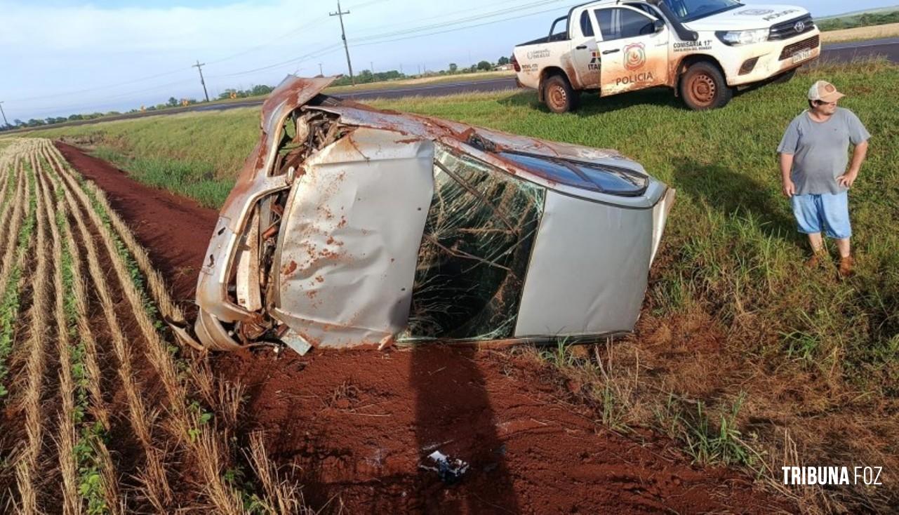 Jovem fica ferido após capotar carro em Santa Rosa Del Monday no Paraguai Jovem fica ferido após capotar carro em Santa Rosa Del Monday no Paraguai