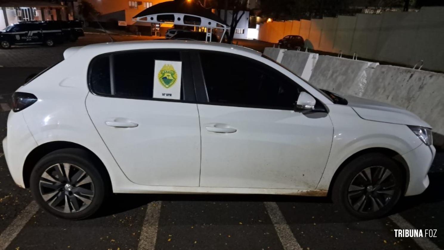 PM prende quatro suspeitos de roubo e liberta motorista de aplicativo feito refém