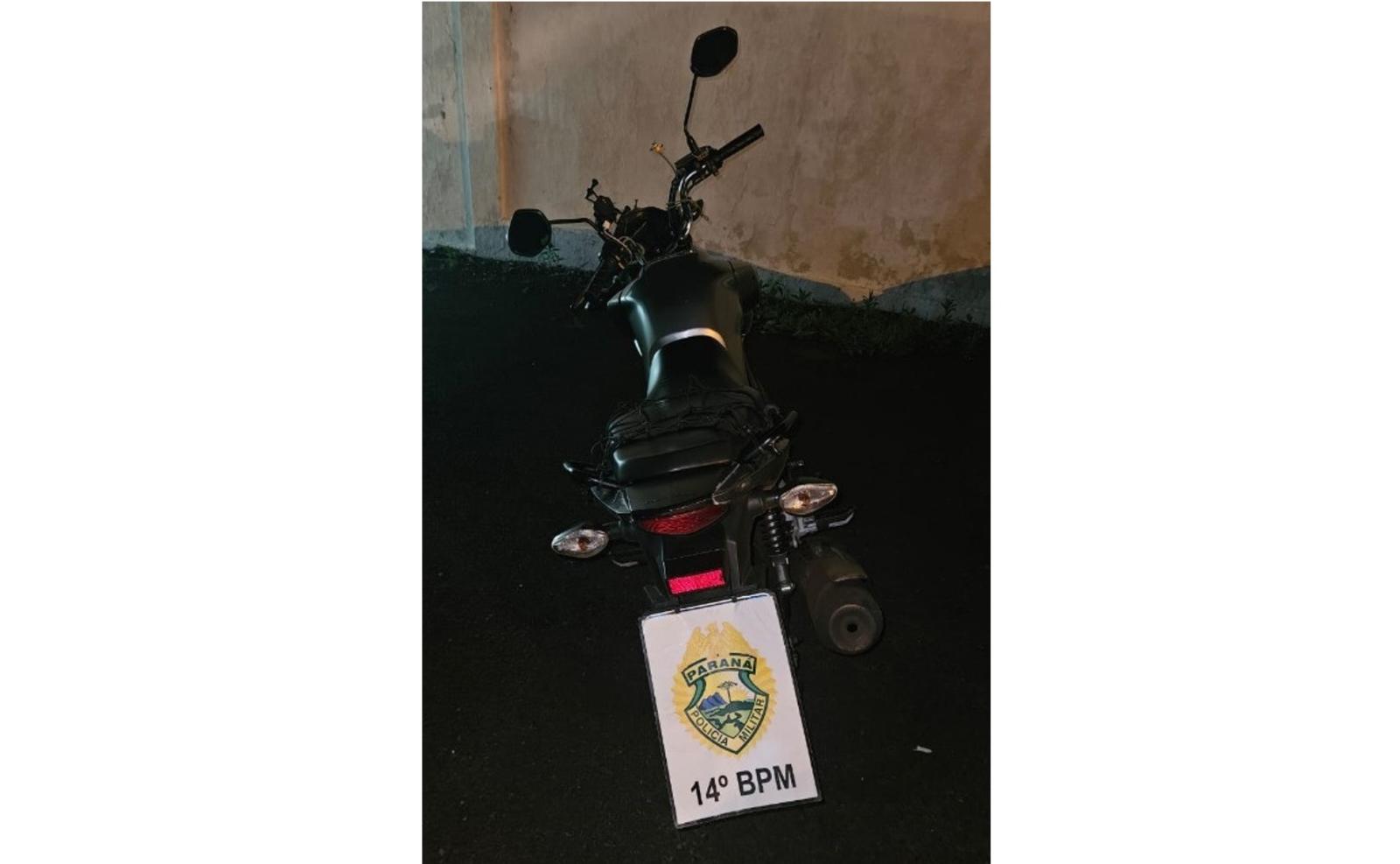 PM recupera motocicleta tomada em assalto na Av. Gramado em Foz do Iguaçu PM recupera motocicleta tomada em assalto na Av. Gramado em Foz do Iguaçu