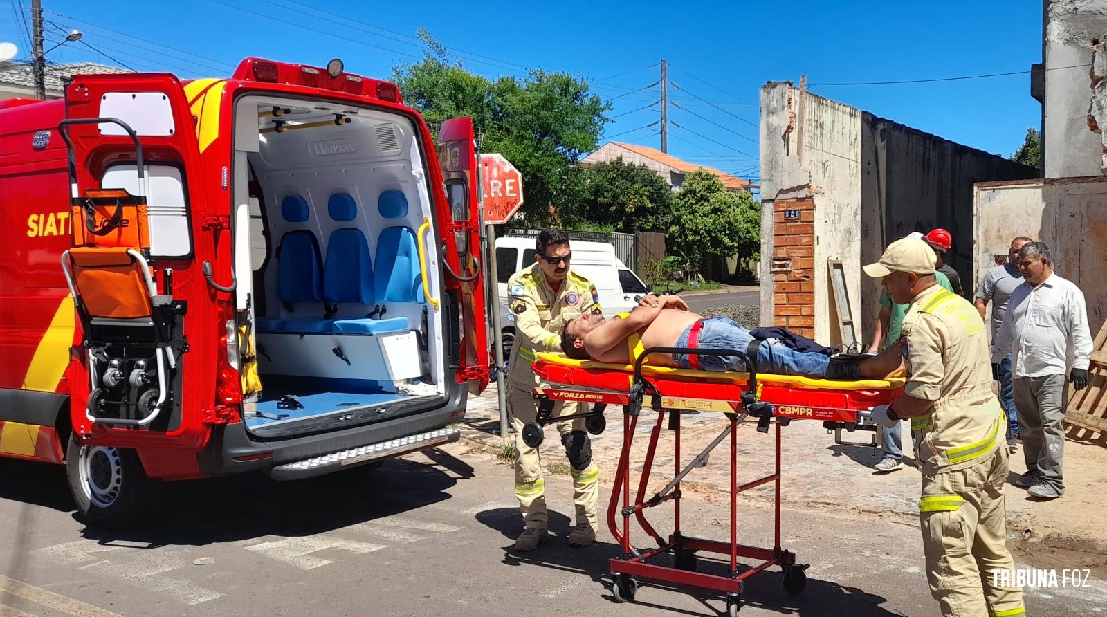 Trabalhador fica ferido após cair de andaime no Jardim Panorama Trabalhador fica ferido após cair de andaime no Jardim Panorama