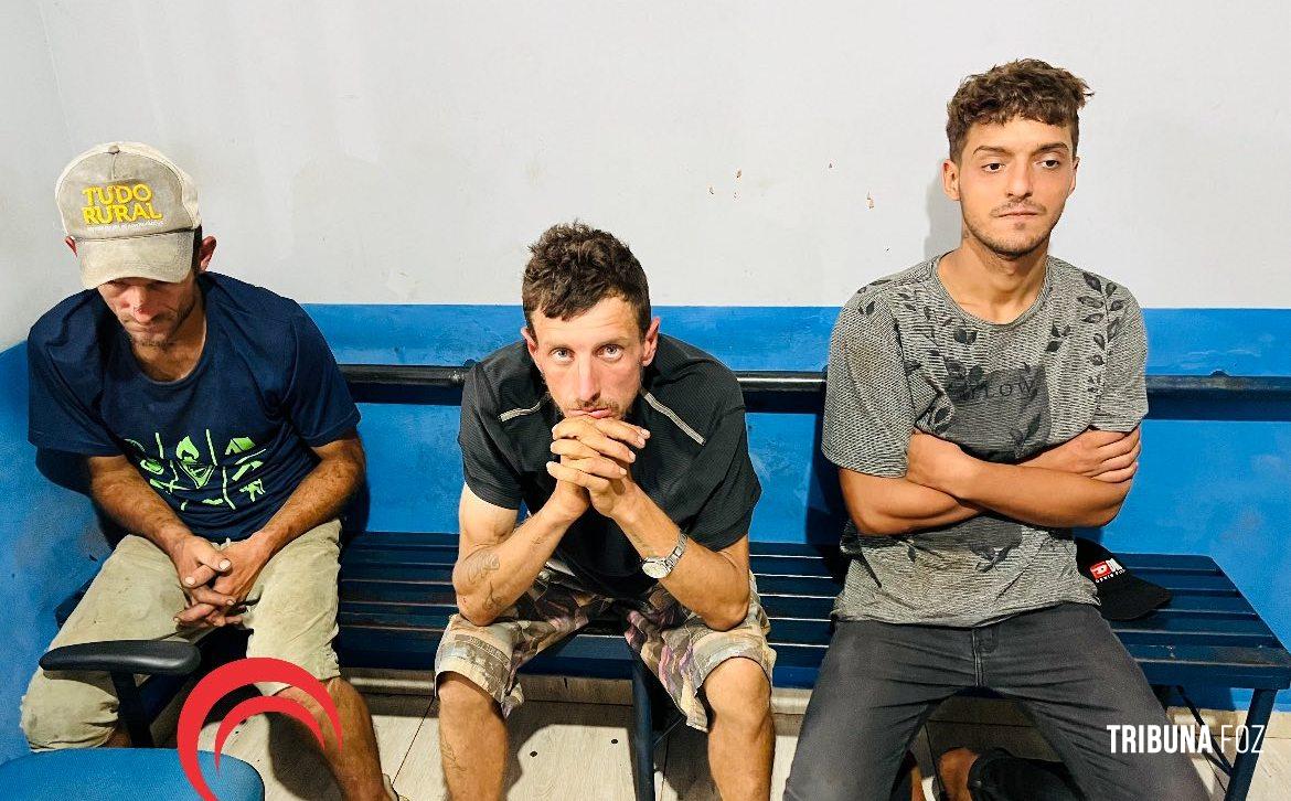 GTA da Guarda Municipal prende homens com rolo de fio furtado na Favela do Bolo em Foz do Iguaçu