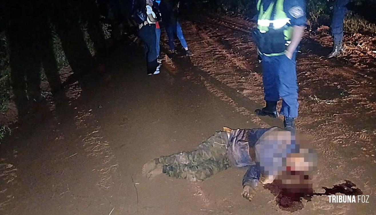 Idoso morreu após ser atropelado por uma motocicleta que fugiu do local no Paraguai