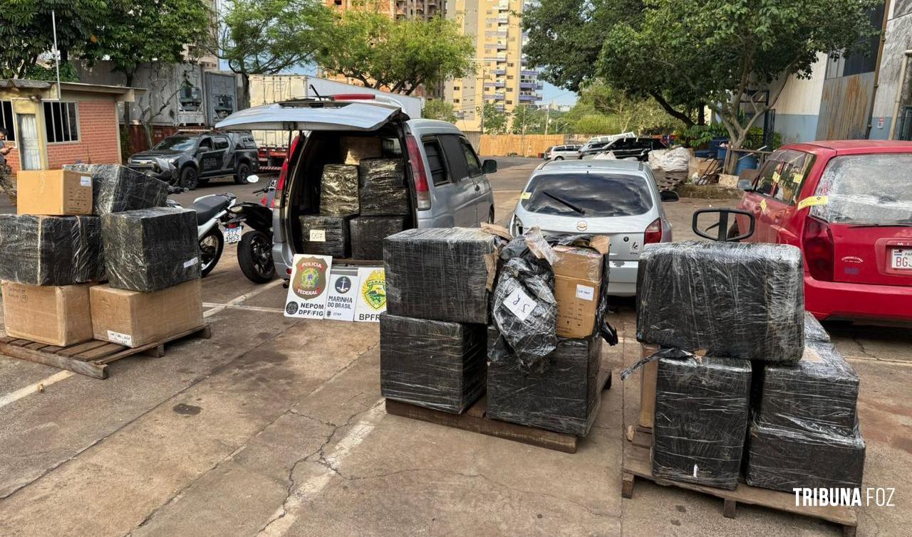 PF, PM e Marinha apreendem eletrônicos e cigarros eletrônicos na Vila Carimã em Foz do Iguaçu