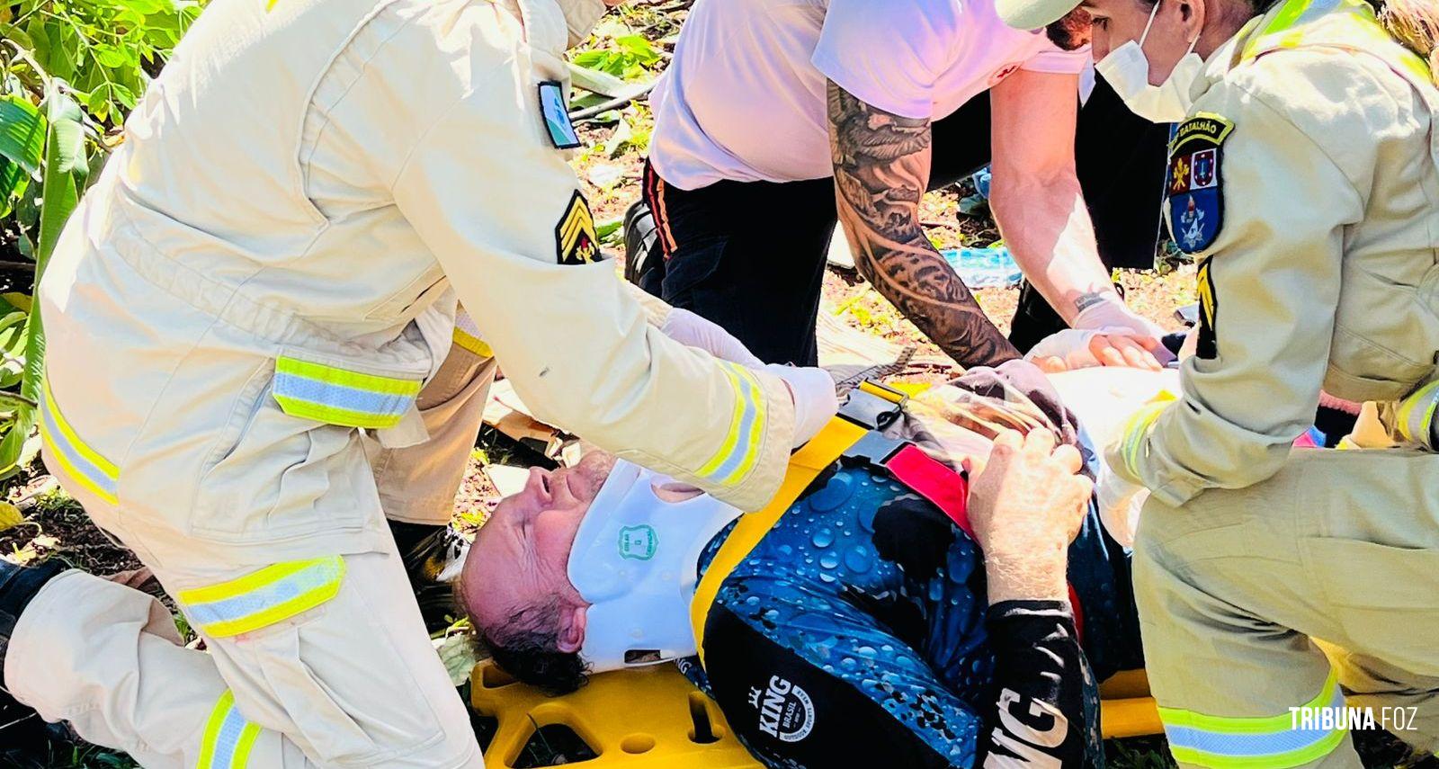 Siate socorre homem que caiu de uma árvore de seis metros no Jardim São Roque