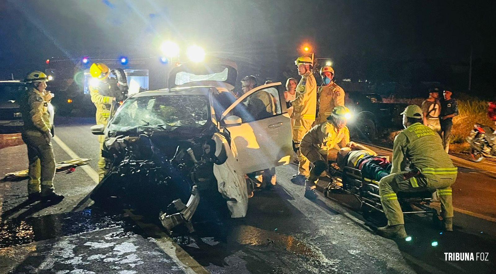 Ford Ka e Ranger colidem de frente e deixam vítimas em estado grave em Foz